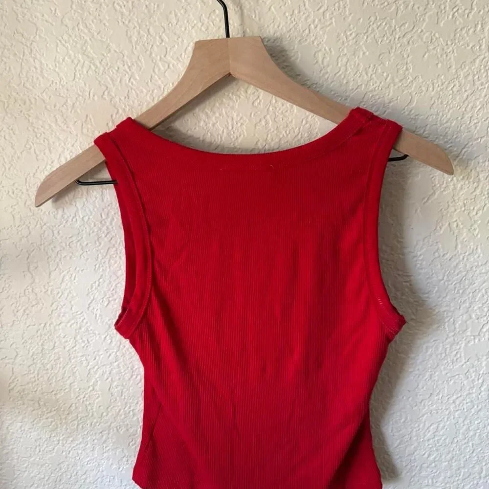 Bailey-rose Women's Red Vest
